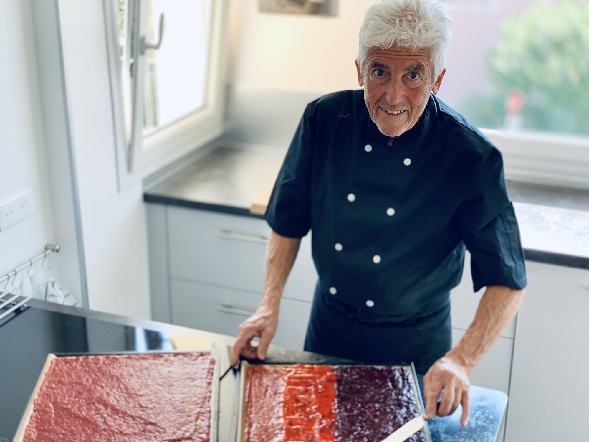 Serge en cuisine